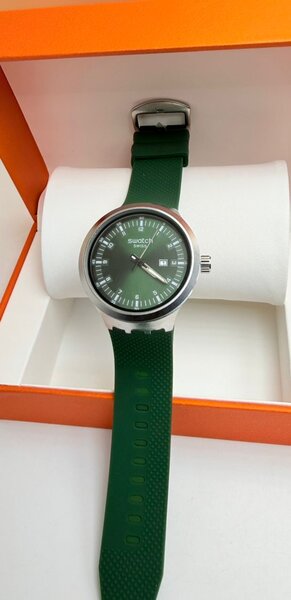 Montre Swatch gomme