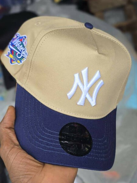 Casquette NY beige et bleu