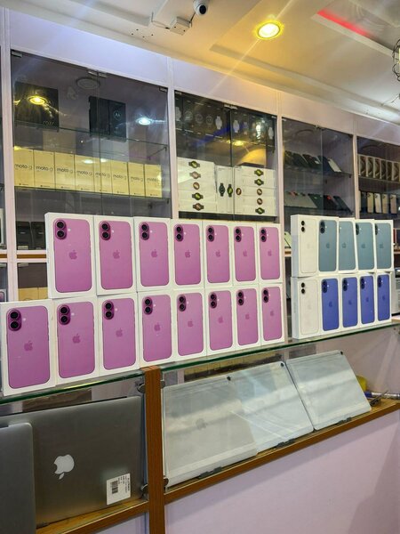 iPhone 16 128gb Brand New