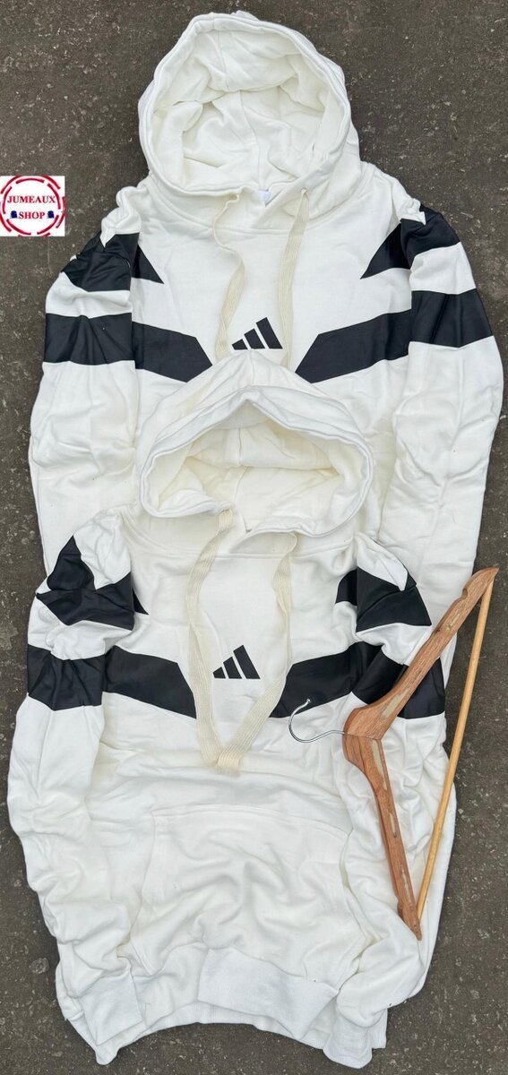 Sweat à capuche moderne