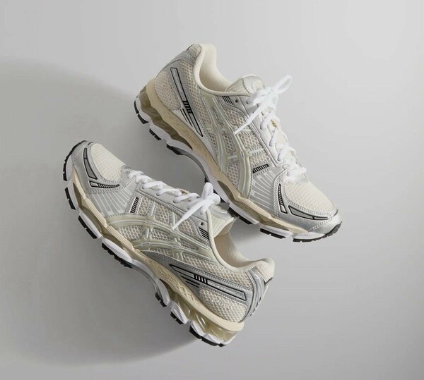 ASICS SNEAKER