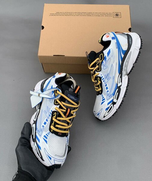 Chaussures de course légères