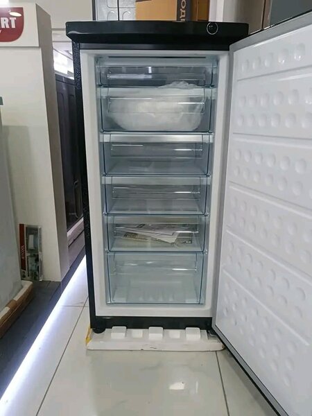 SMART TECHNOLOGY Congélateur - STCD-236