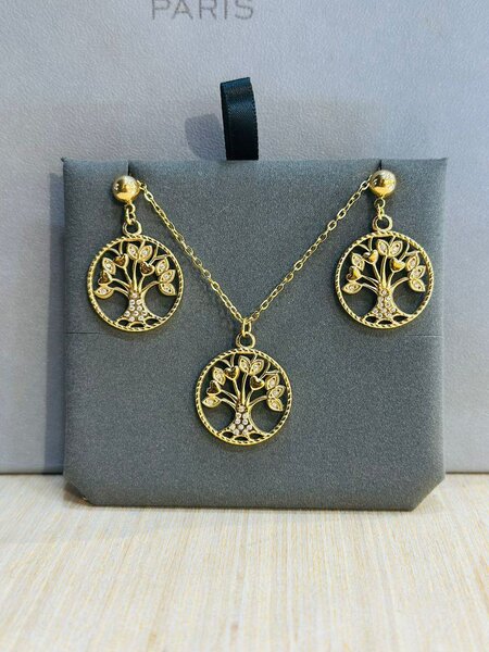 Ensemble bijoux pendentifs élégants