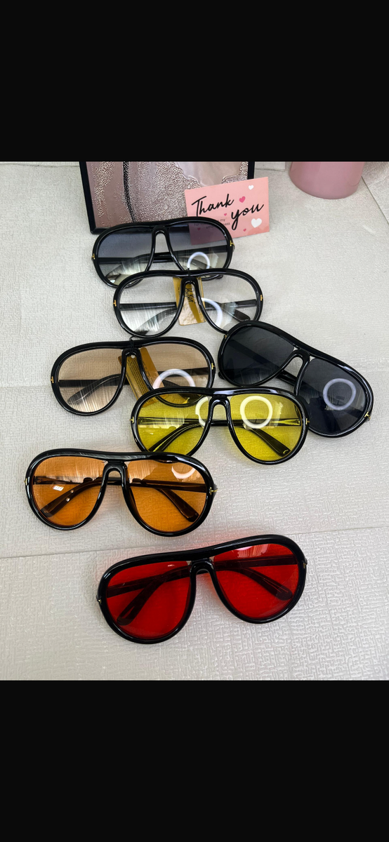 Collection de lunettes colorées