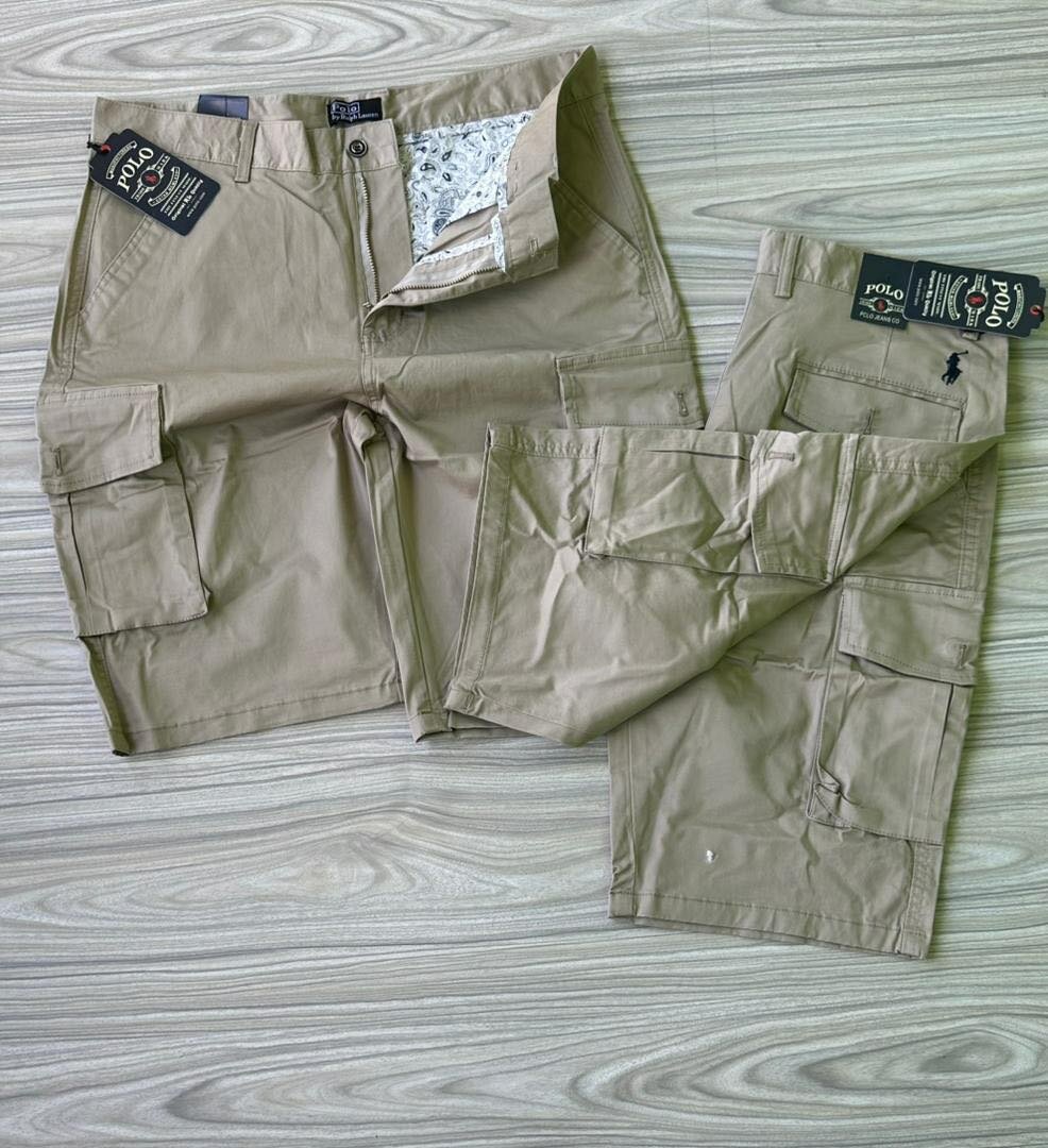 Side Pockets Khaki Shorts