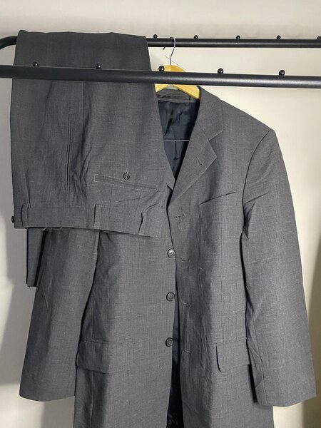 Costume homme élégant gris