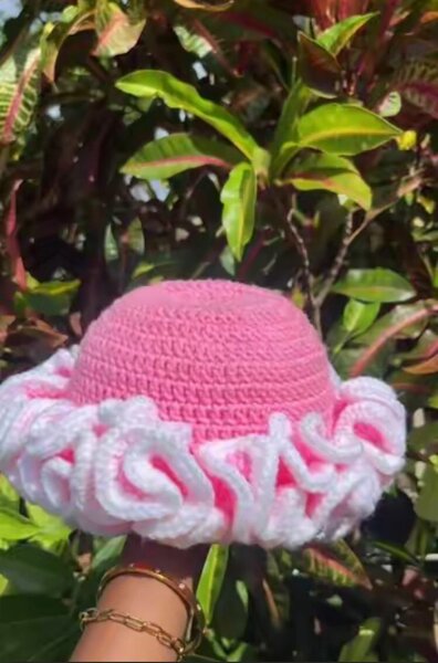 Chapeau d'été crocheté