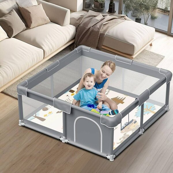 Playpen with 50 balls