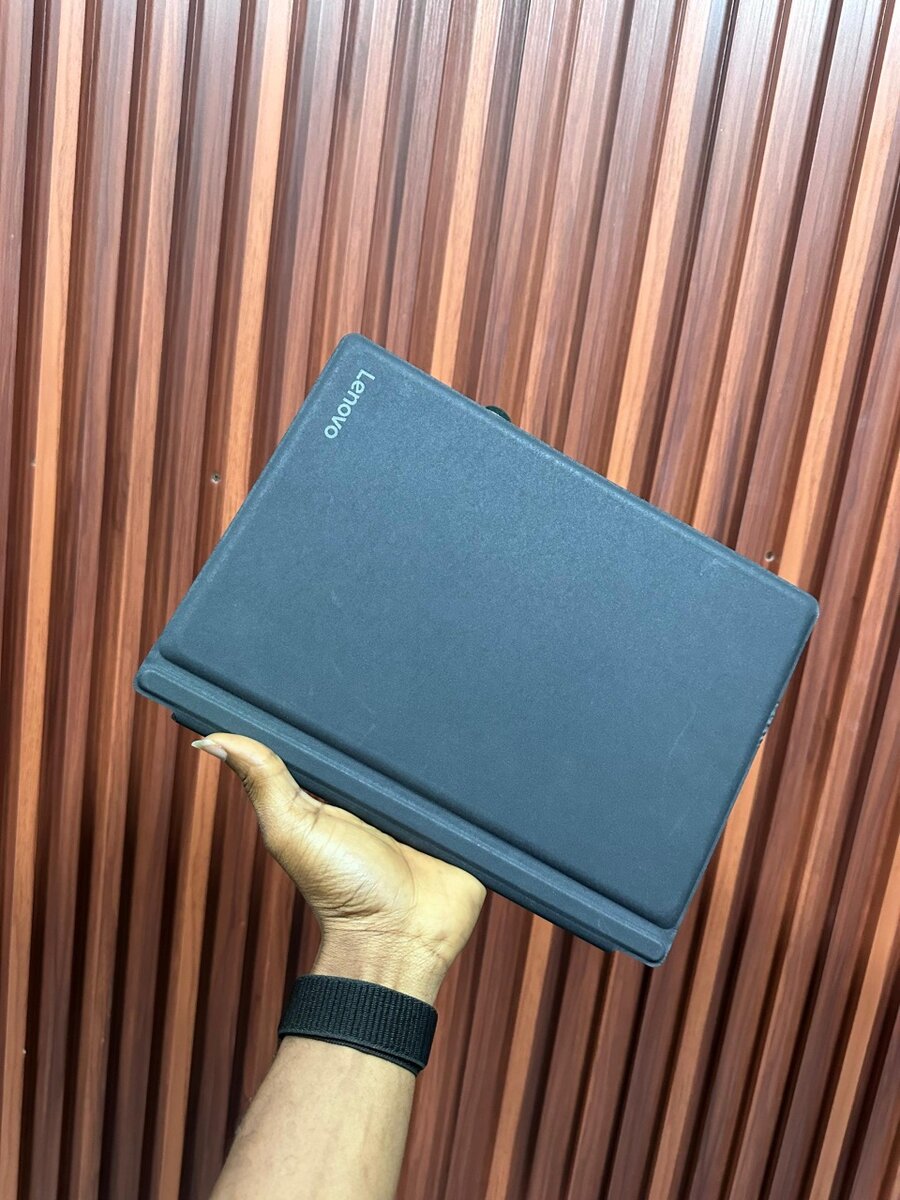 LENOVO Miix720