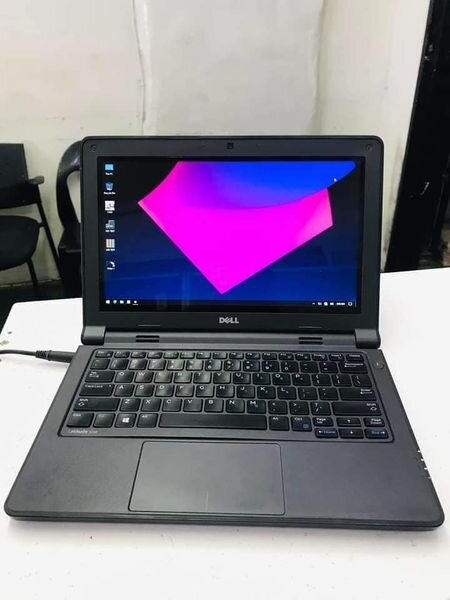 Dell latitude 3160 11.6” Touchscreen