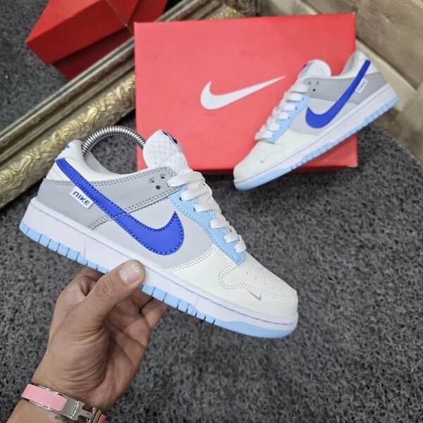 Nike Dunk Low Ivory Hyper Royal