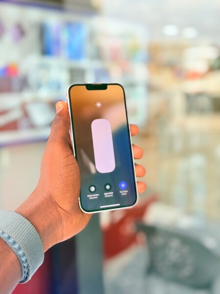 iPhone Blanc Neuf Débloqué