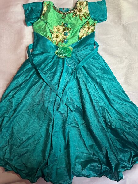 Girl dress (Thrift)