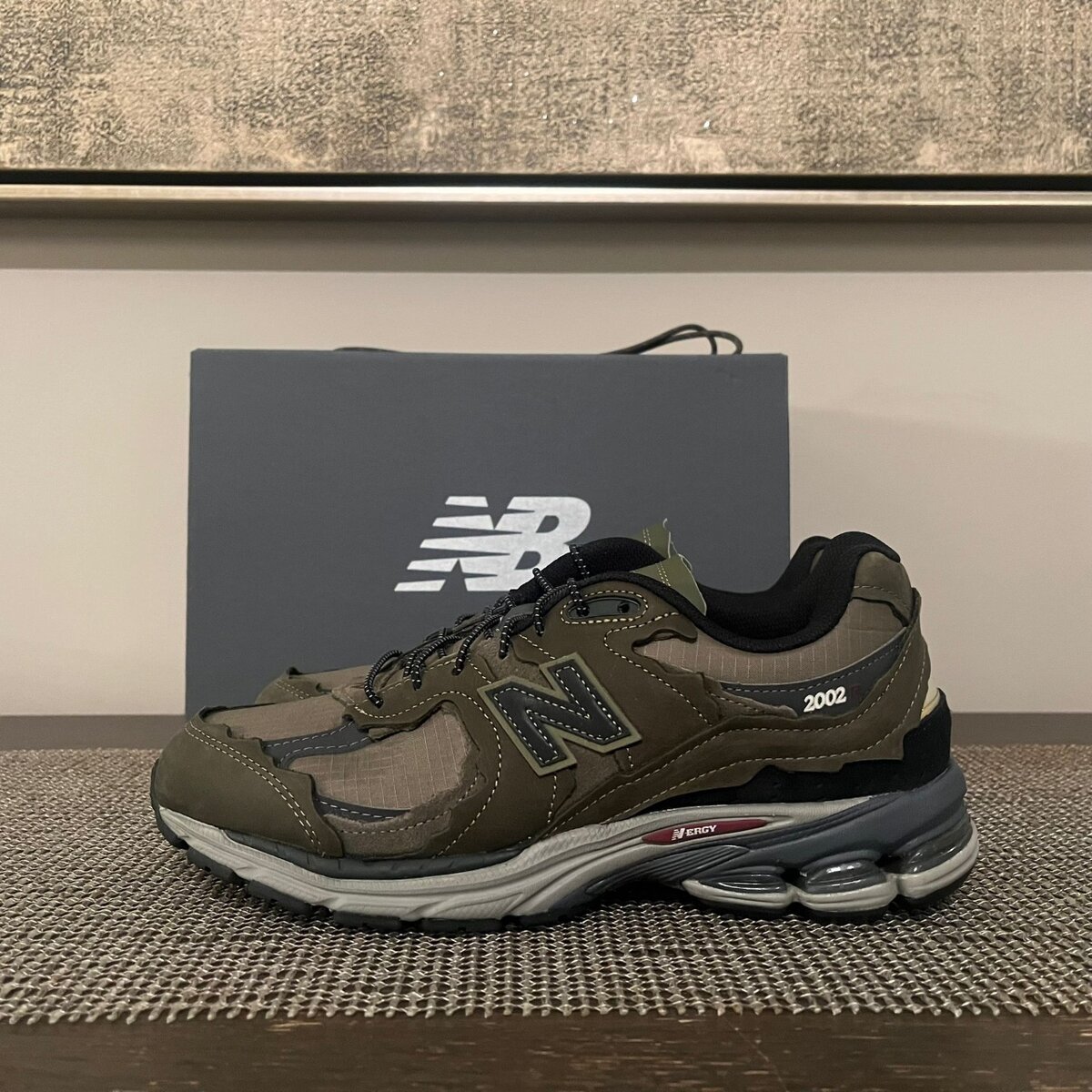 New balance 2002(khaki green)