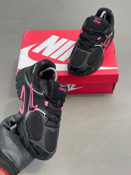 Nike Baskets Noir Rose Femme