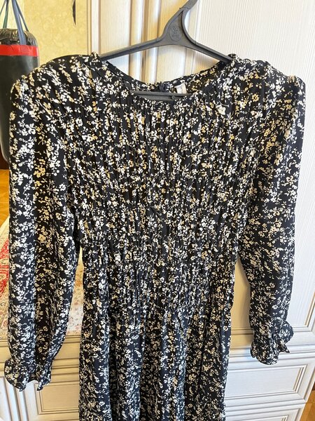 Приталенное платься до колен