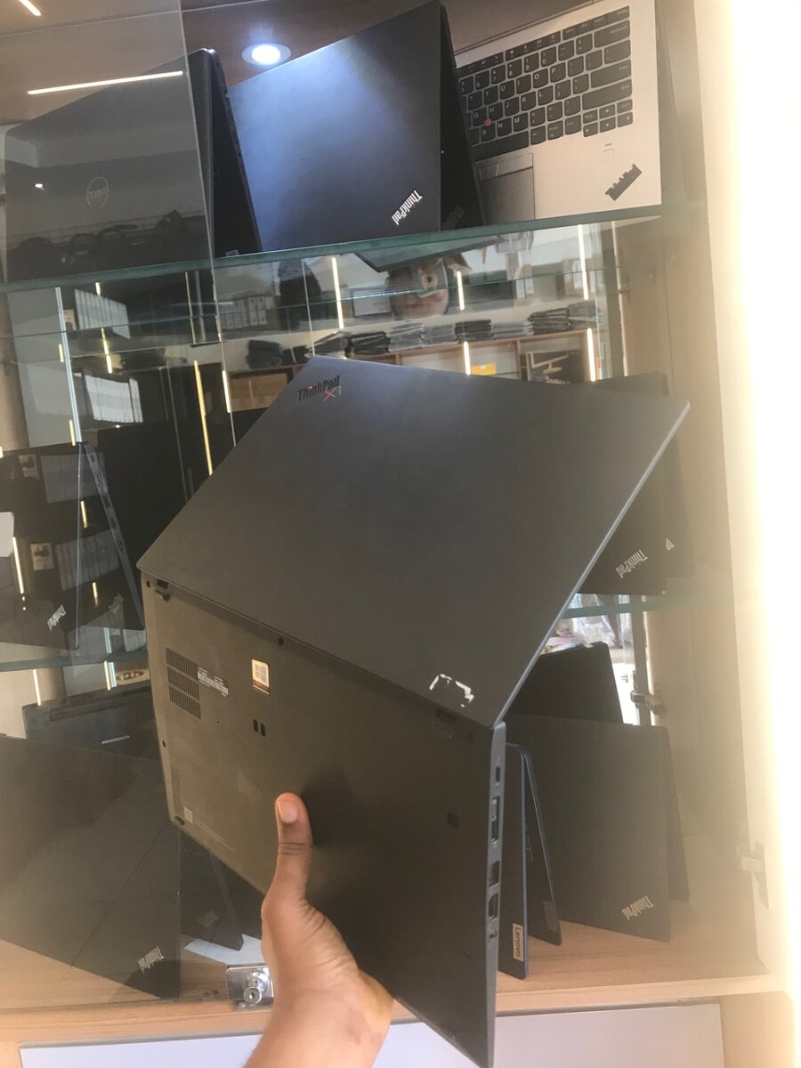 Lenovo Thinkpad  X1 Carbon i5 10th Gen