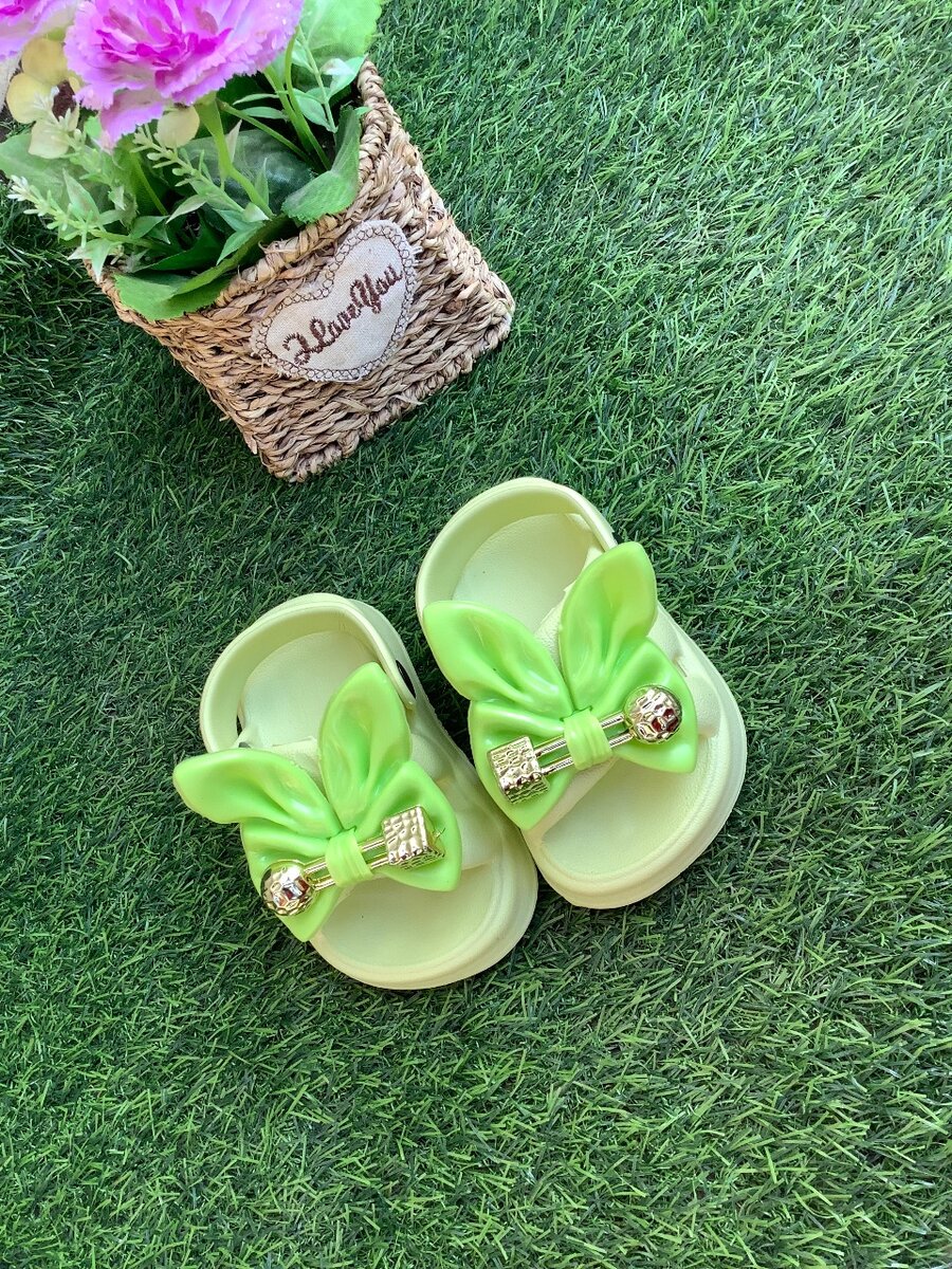 Girls Rubber sandals 3