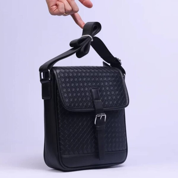 Sac à bandoulière tressé élégant