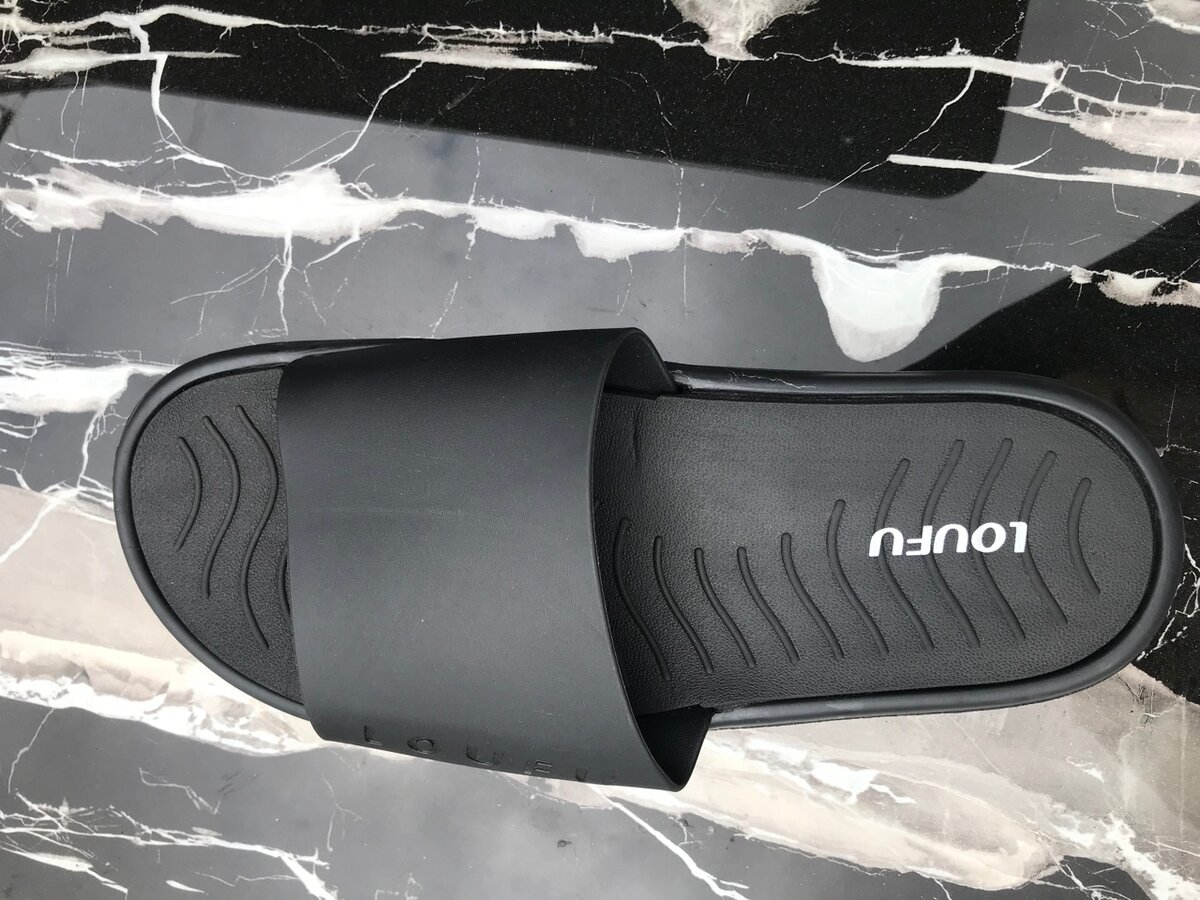 Tongs confortables Louef