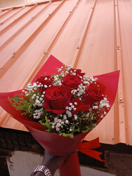 Bouquet de roses rouges élégantes