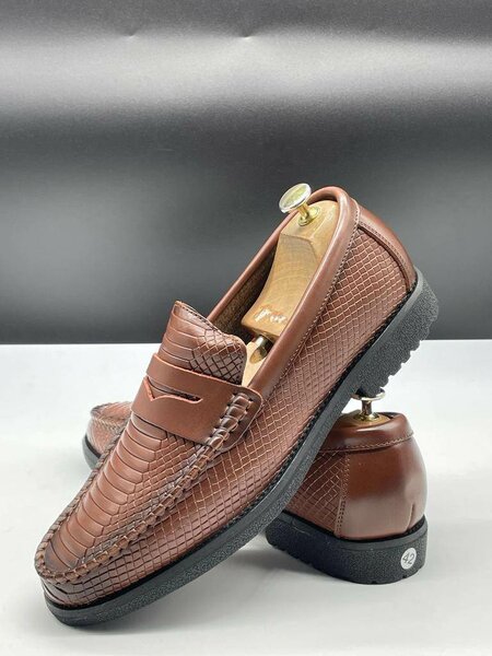 Soulier crocodile geogra