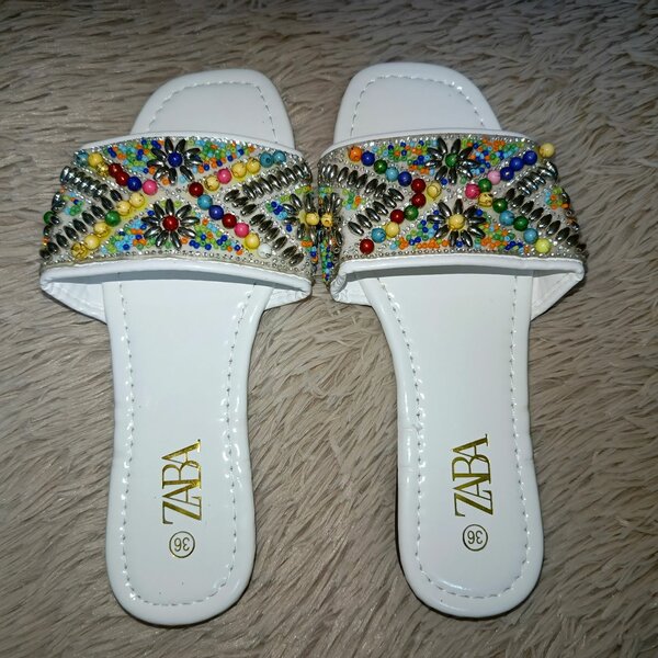 Sandales ZARA perlées