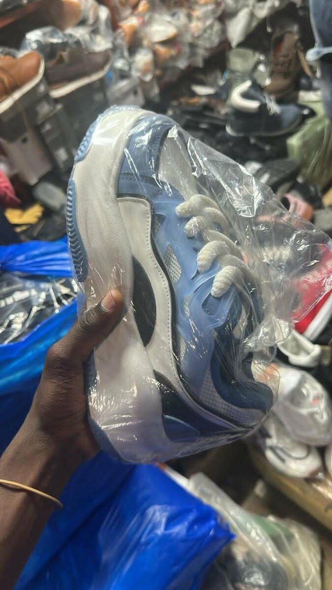 Sneakers hommes bleu modernes