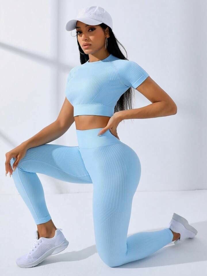 Ensemble de sport femme élégant