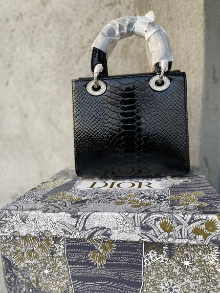 Elegant Sac à Main Noir