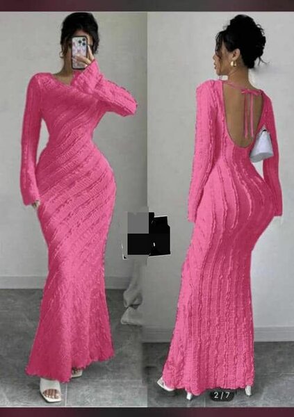 Robe longue en tricot rose