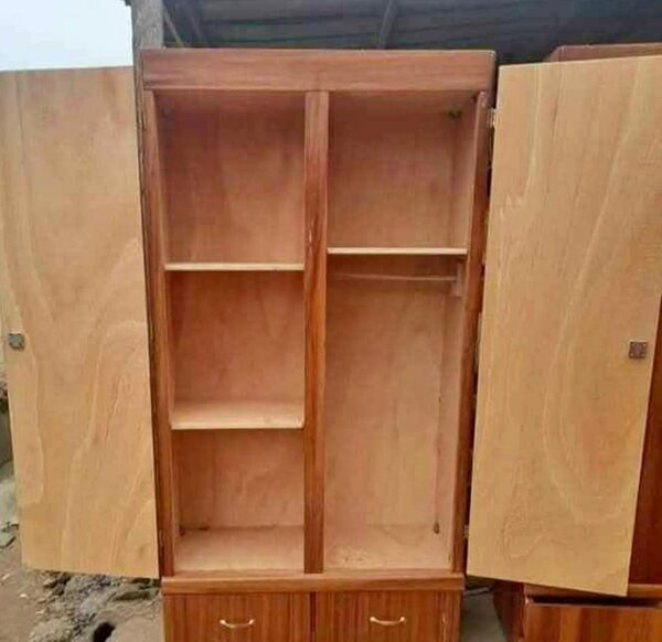 Armoire en bois élégante