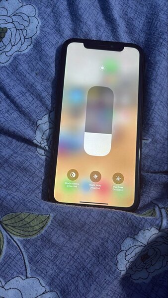 iPhone XR Noir 64 Go