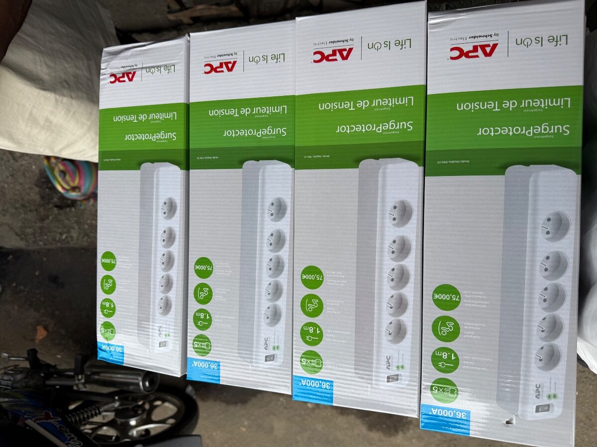 APC Surge Protector 6 Prises