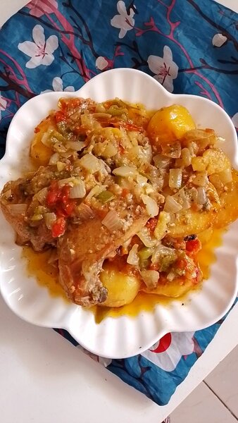 Plat mijoté de poulet aux légumes