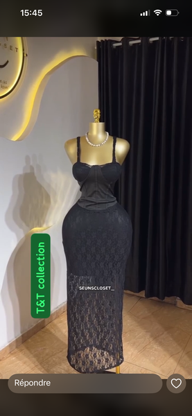 Robe en dentelle noire élégante