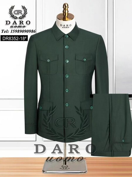 Costume élégant pour hommes