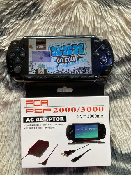 Console PSP 2000/3000 avec adaptateur