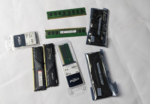 Laptop and desktop Rams