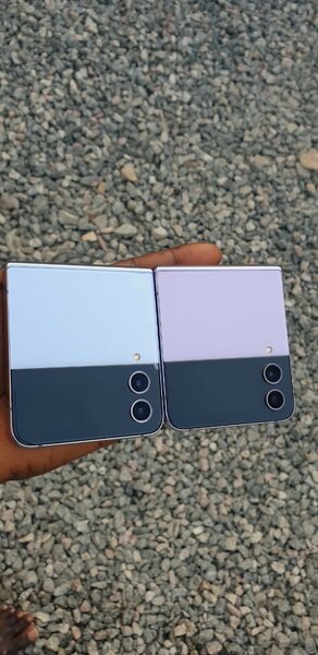 Samsung Galaxy z flip 4