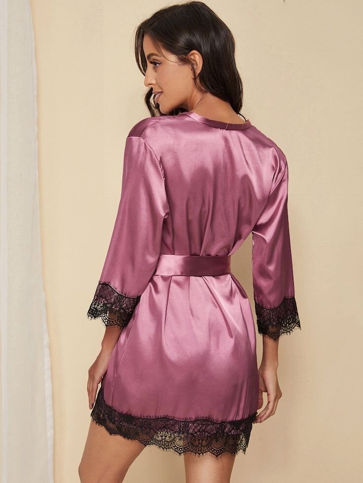 Robe de chambre satin dentelle