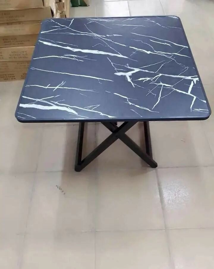 Table pliante design moderne