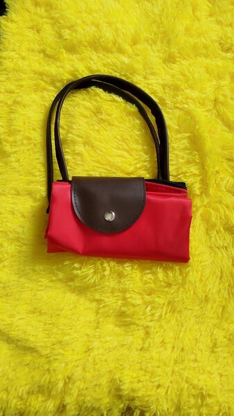 Sac à main pliable élégant