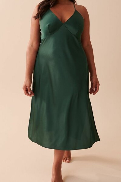 Robe verte élégante femme