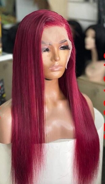 Perruque longue rose vif