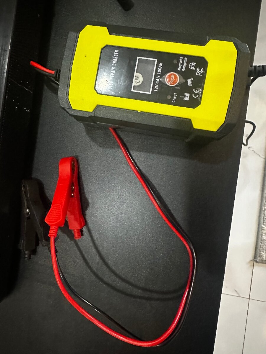 12V battery charger