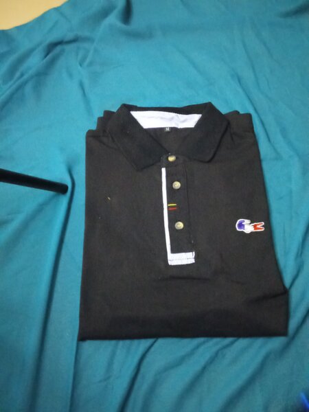 Polo noir classique homme