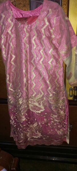 Organza suit. Used 2time