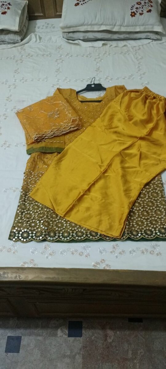 Mehndi suit